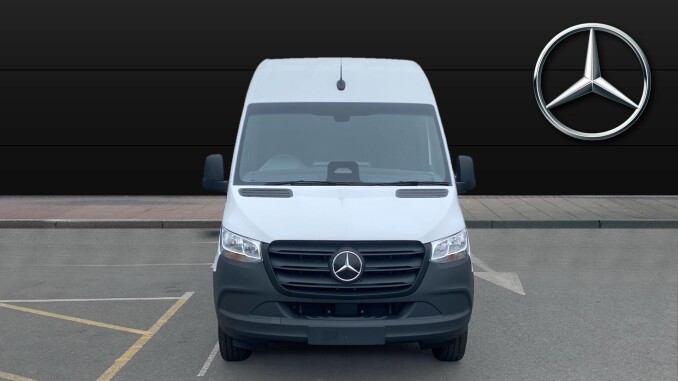 Mercedes-Benz Sprinter E314 L3 Electric Rwd 100kW 81kWh Pro Van Auto - Image 4